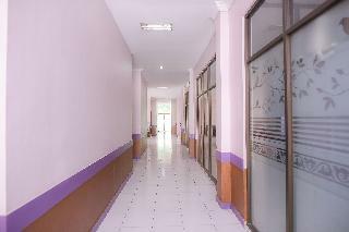 Oyo 884 Rumoh Pmi Hotel