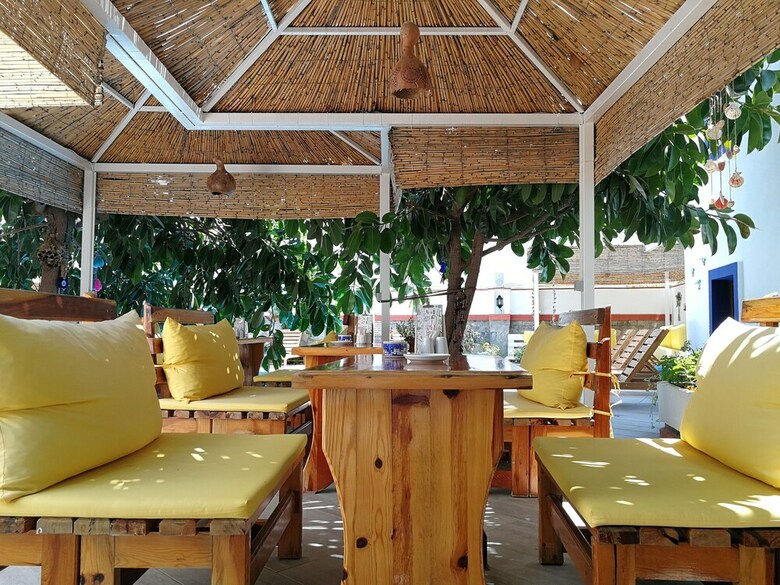 Hotel Oya & Suites