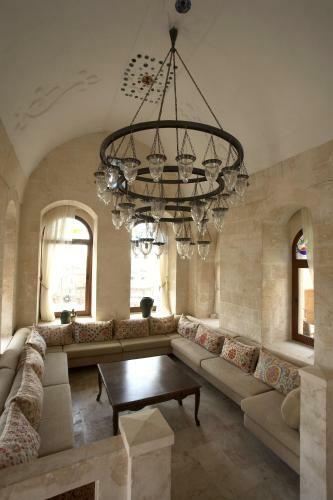 Posada Kasr-i Nehroz Hotel