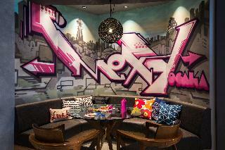 Hotel Moxy Osaka Honmachi