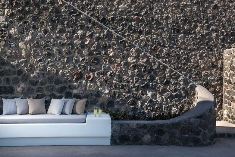 Hotel Elements Of Caldera Suites