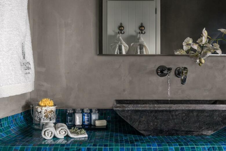 Hotel Elements Of Caldera Suites