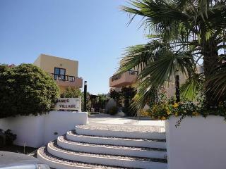 Hotel Pergamos Village