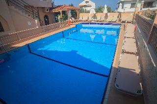 Apartamentos Evina Rooms And Villas