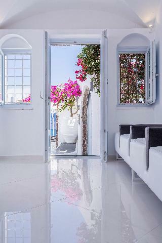 Canaves Oia Boutique Hotel
