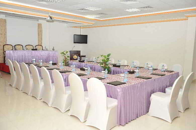 Hotel Al Maha International