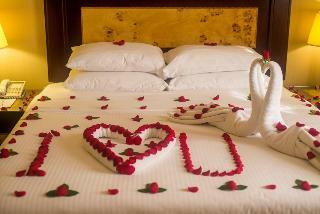 Hotel Waves International