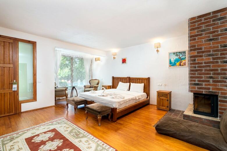 Hostal Ephesus Lodge
