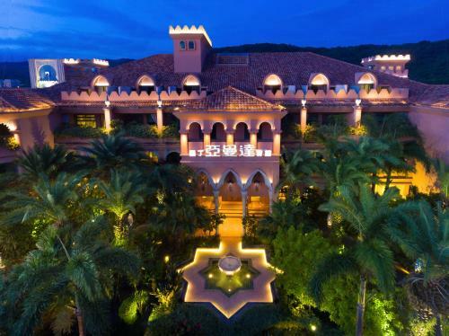 Amanda Hotel