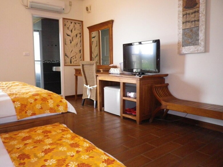Mamalulu Hostel