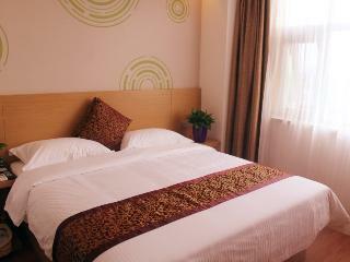 Greentree Sunshine 100 Express Hotel