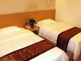 Greentree Sunshine 100 Express Hotel