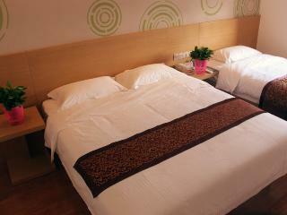 Greentree Sunshine 100 Express Hotel