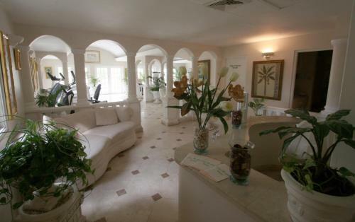 Hotel Coco Reef Resort & Spa