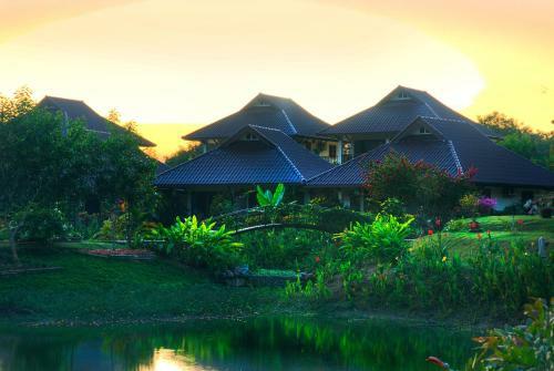 Maekok River Village Resort