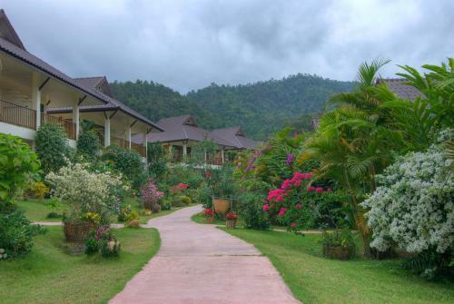 Maekok River Village Resort