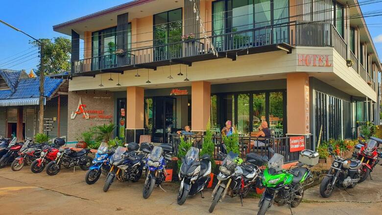 Hotel Saranya Riverhouse