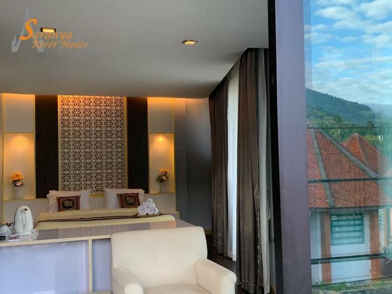 Hotel Saranya Riverhouse