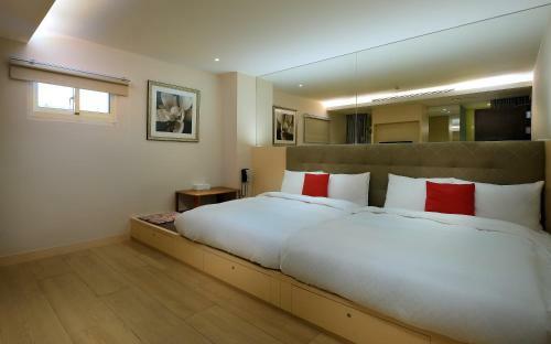 Hotel Crystal Inn Sun Moon Lake
