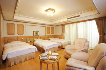 Kingdom Hotel