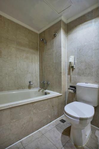 The Carlton Hotel - Chung Hwa
