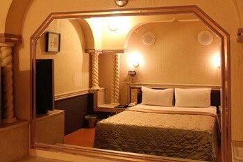 Persimmon Hotel