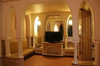 Persimmon Hotel