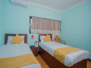 Hotel Golden Three