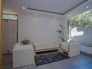 Tensar Hotel