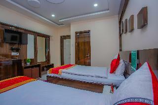 The Green Palace Hotel
