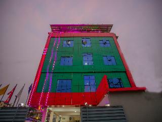 The Green Palace Hotel