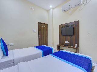 Hotel Oyo 7627 Royal Plaza