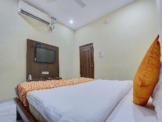 Hotel Oyo 7627 Royal Plaza