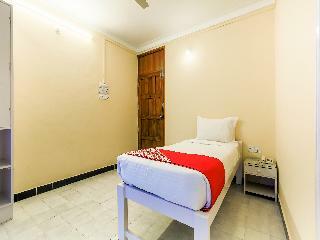 Hotel Oyo 776 Royal Heritage