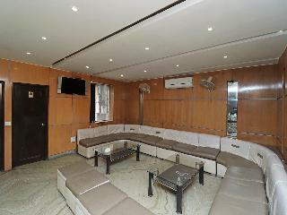 Oyo 8751 Hotel Shoba Inn