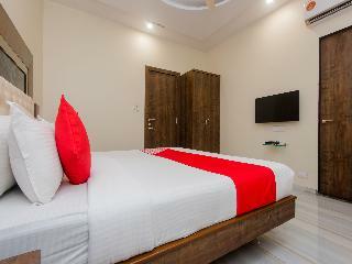 Hotel Oyo 9327 Royce Executive