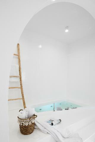 Hotel Arco Solium Suites