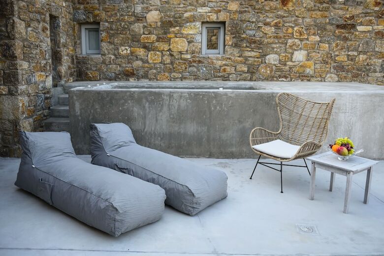 Hotel Myconian Crown Suites
