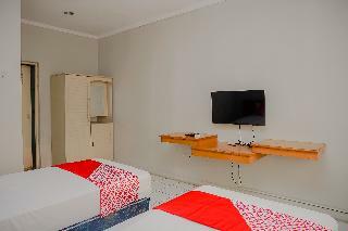 Hotel Oyo 1107 Rossan Villa