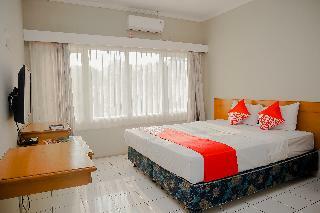 Hotel Oyo 1107 Rossan Villa