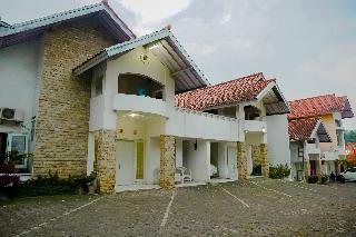 Hotel Oyo 1107 Rossan Villa