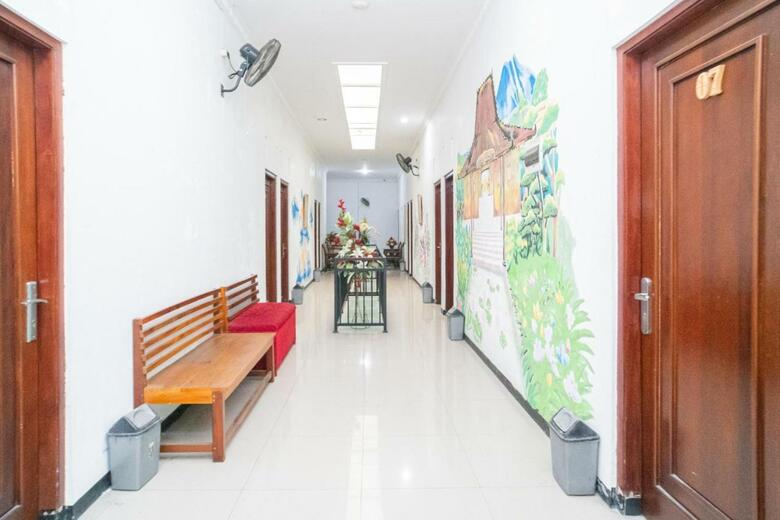 Hotel Oyo 1137 Ndalem Panularan