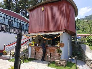 Hotel Alfanzoo Resort