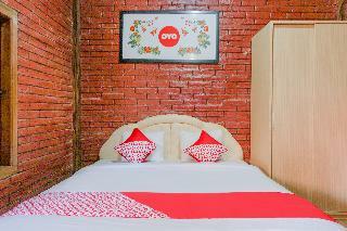 Hotel Oyo 774 Villa 007 Sengkaling