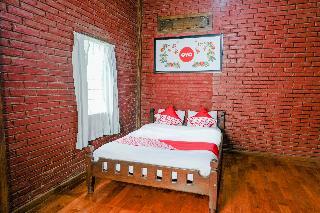 Hotel Oyo 774 Villa 007 Sengkaling