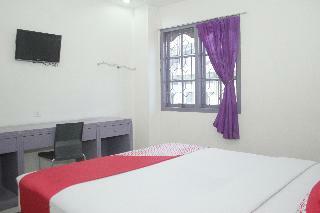 Oyo 844 Surya Hotel