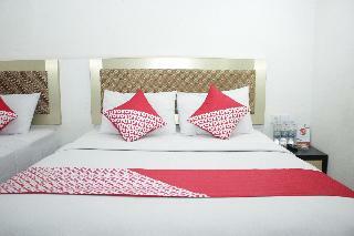 Oyo 844 Surya Hotel