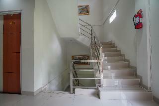 Hotel Oyo 958 Penginapan Timur
