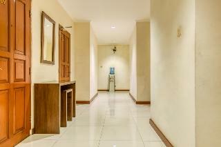 Reddoorz Plus Near Dharmawangsa Square
