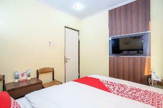 Oyo 887 Green Hill Hotel And Convention Center